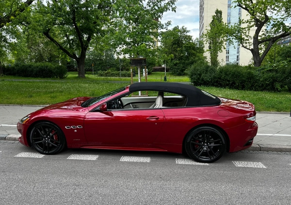 Maserati GranCabrio cena 299000 przebieg: 40700, rok produkcji 2015 z Warszawa małe 562